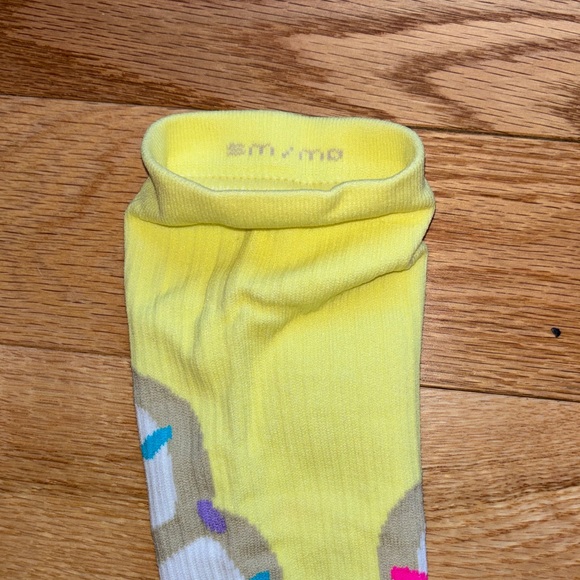 Pro Compression Socks - Picture 2 of 3